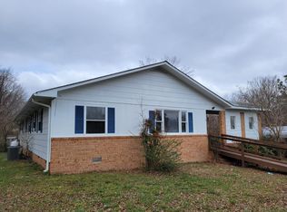 4708 W 100th Rd, Chester, VA 23831