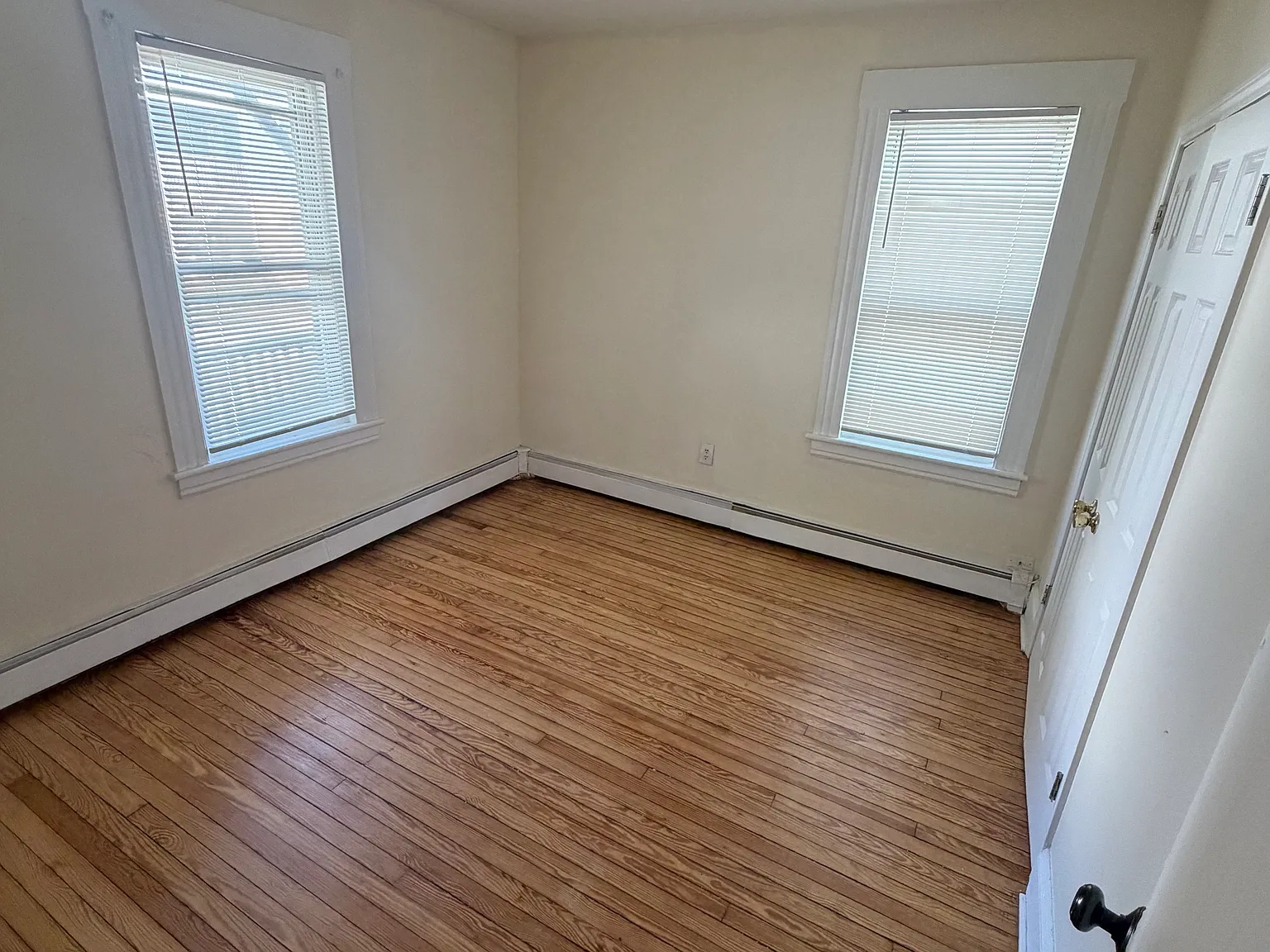 2 bed, $2,000 — Photo 4