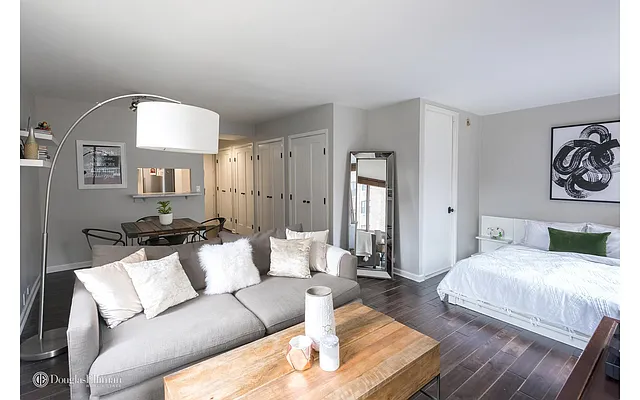 Rented by Douglas Elliman | media 28