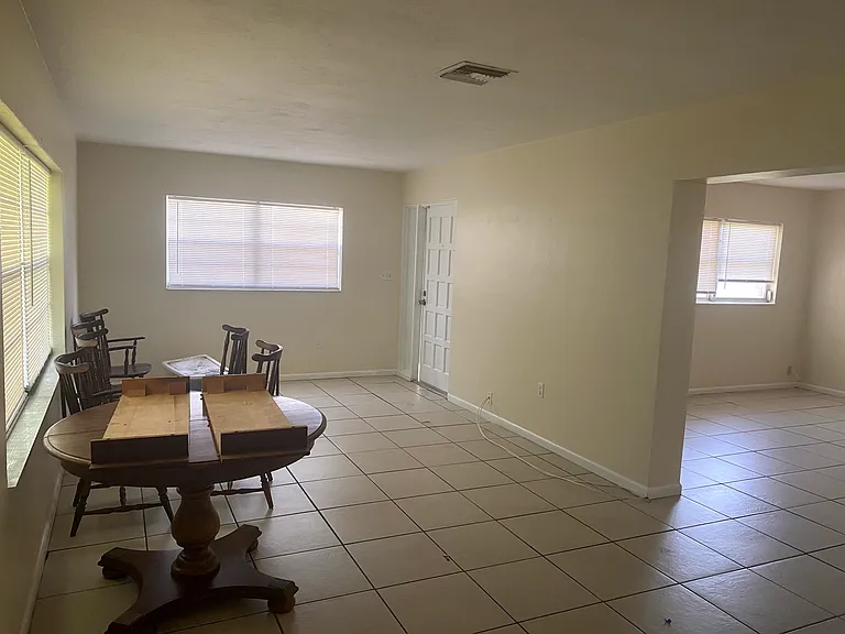 320 Ibis Ave — Photo 6
