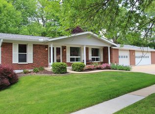 12181 Westward Dr, Saint Louis, MO