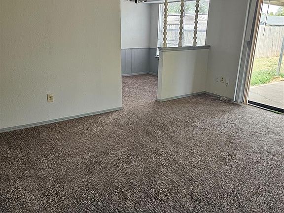 3rd image of 609 NW 17th St