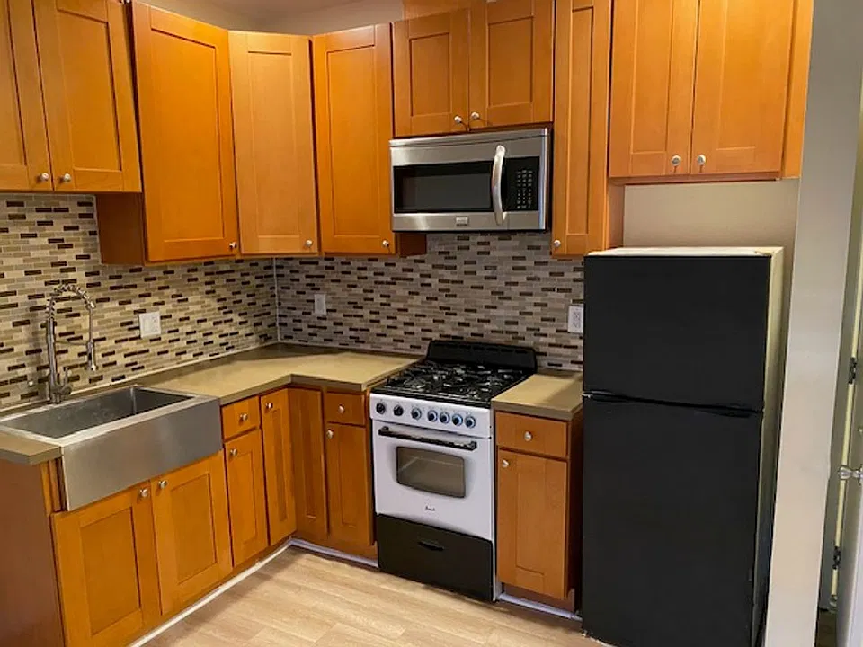 1915 W Martin Luther King Junior Blvd #107A