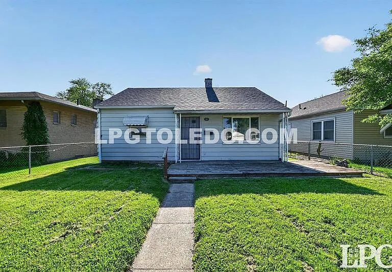 5207 Bennett Rd — Photo 1