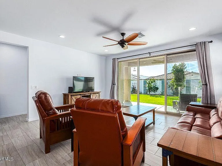 14579 W Dahlia Dr — Photo 24