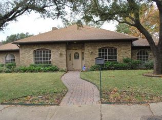 16809 Hunters Point Dr, Dallas, TX 75248