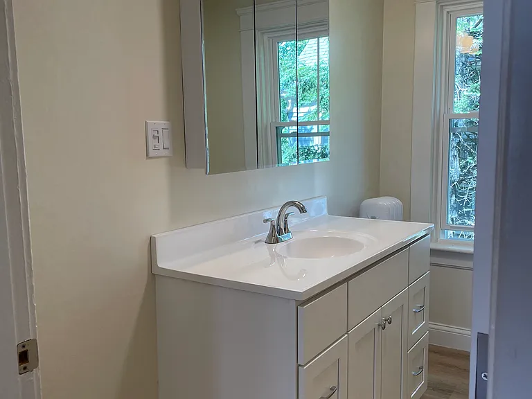 19 E Manning St #2 — Photo 10