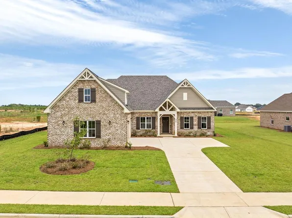 226 Laurel Branch Dr, Dothan, AL 36305