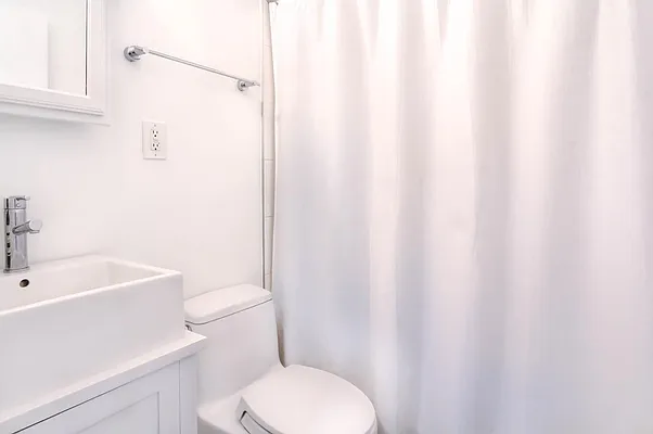 Rented by R New York | media 25