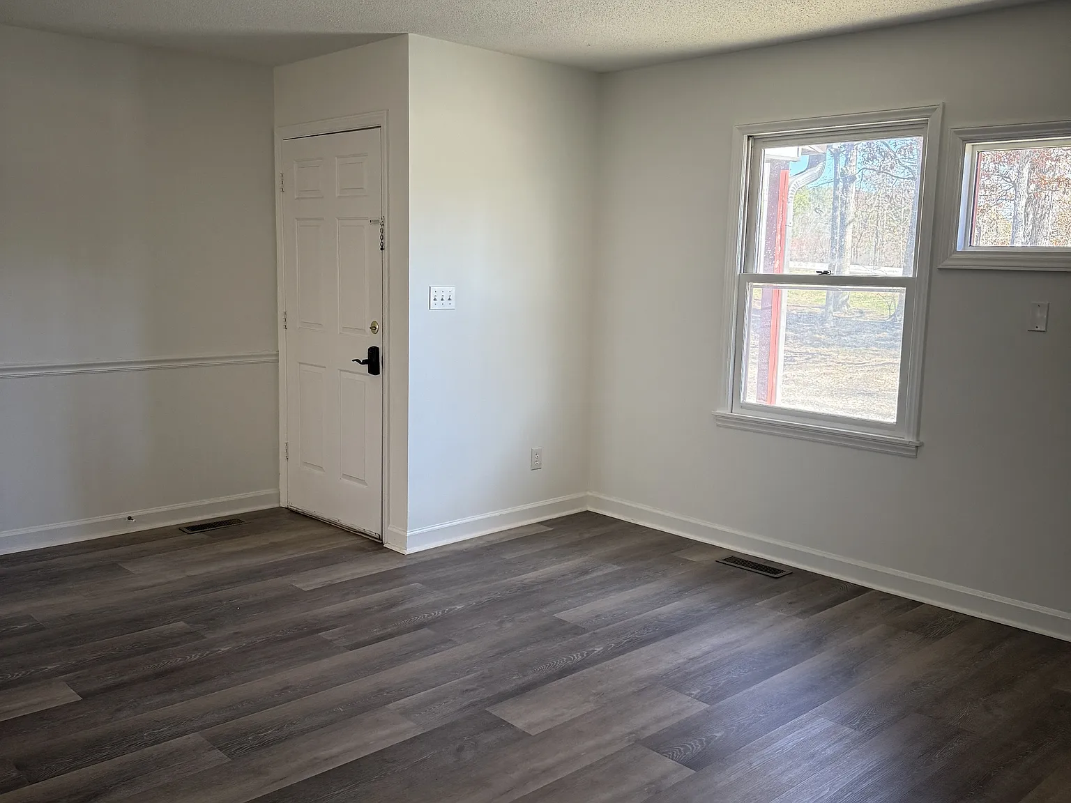 3420 Becks Church Road - Unit B — Photo 3