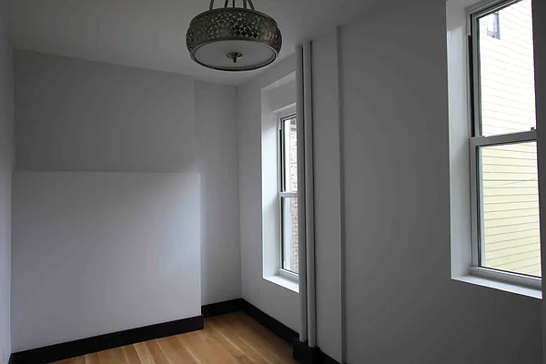 Rented by Bedford 6 Real Estate | media 28