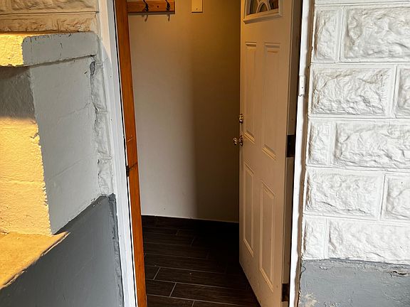 5th image of 235 Circle Ave