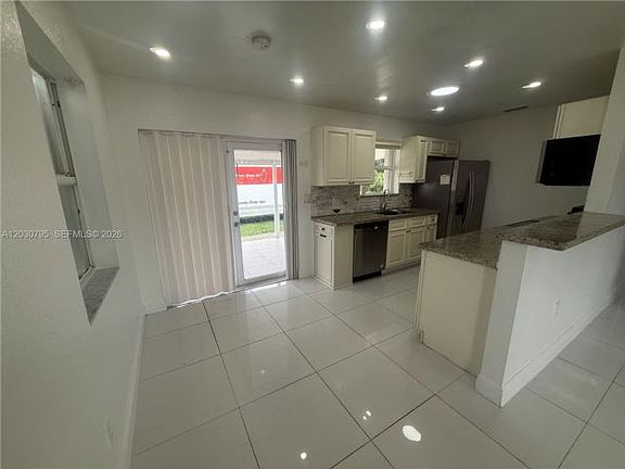 2nd image of 28501 SW 147th Ct