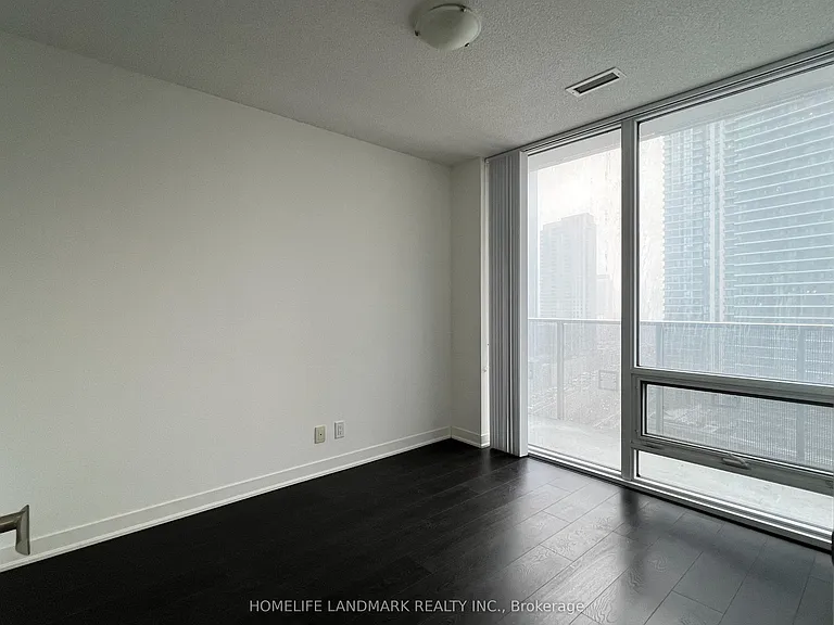 88 Harbour St #1706 — Photo 6