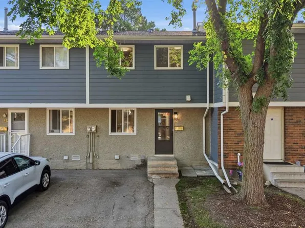 5935 W 63rd St #82, Red Deer, AB T4N 6C1