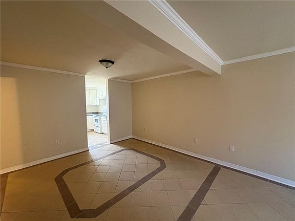 4th image of 6553 Dwyer Rd
