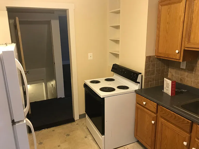 53 Bacon St #2L — Photo 10
