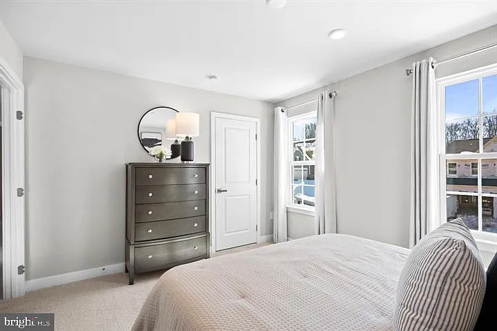 141 Dithridge Dr — Photo 17