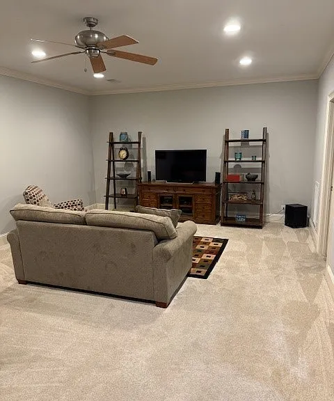 1251 Regency Dr — Photo 12
