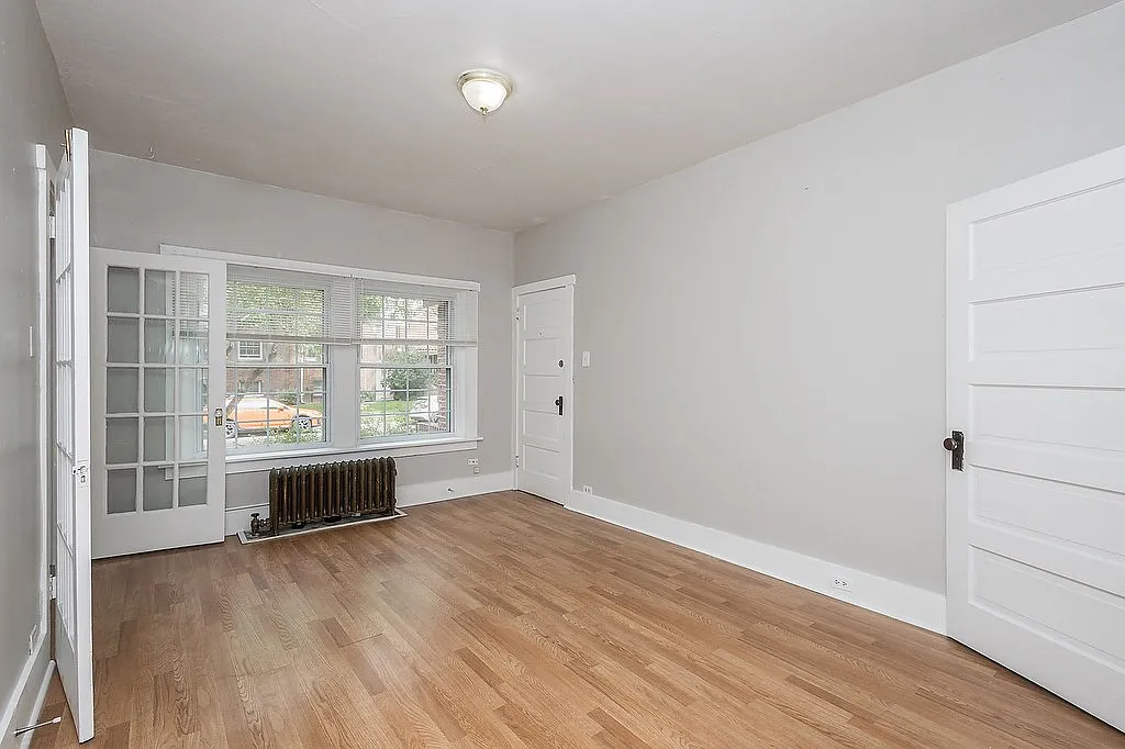 995 Corona St. — Photo 4