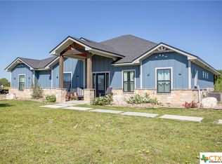 212 Sumac Rd, Victoria, TX 77904