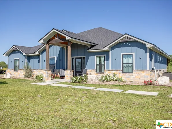 212 Sumac Rd, Victoria, TX 77904