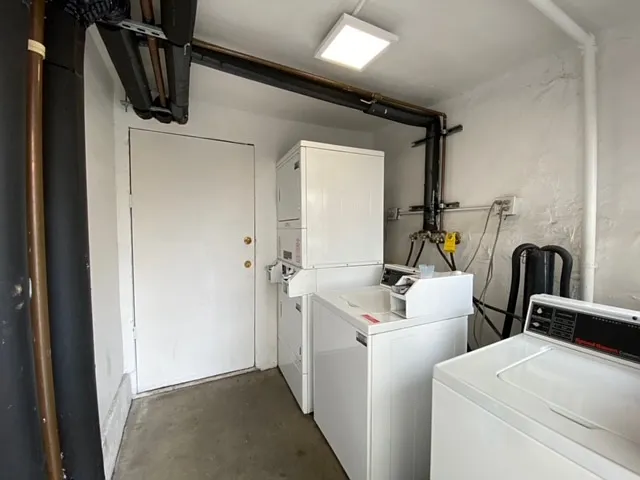 514 S Mariposa Ave #102 — Photo 10