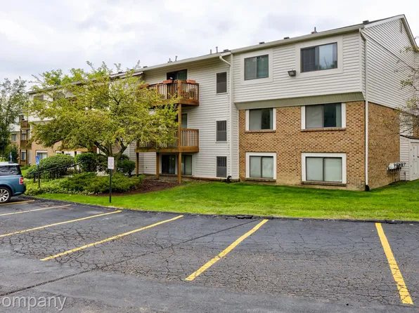 30056 W Twelve Mile Rd Unit 79, Farmington Hills, MI 48334