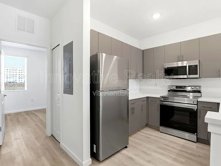 Venture Apartments — Photo 95