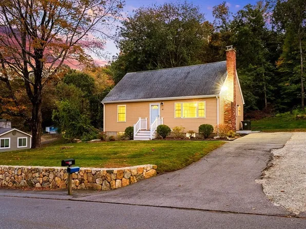 80 W Hill Rd, Marlborough, MA 01752