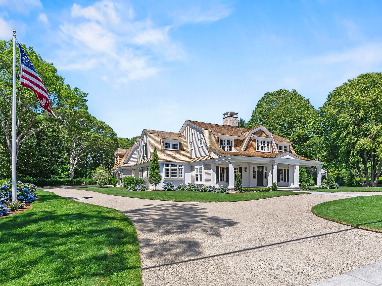 20 Grand Island Drive