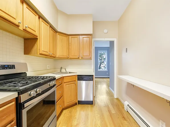 523 Adams Street image 14 of 19