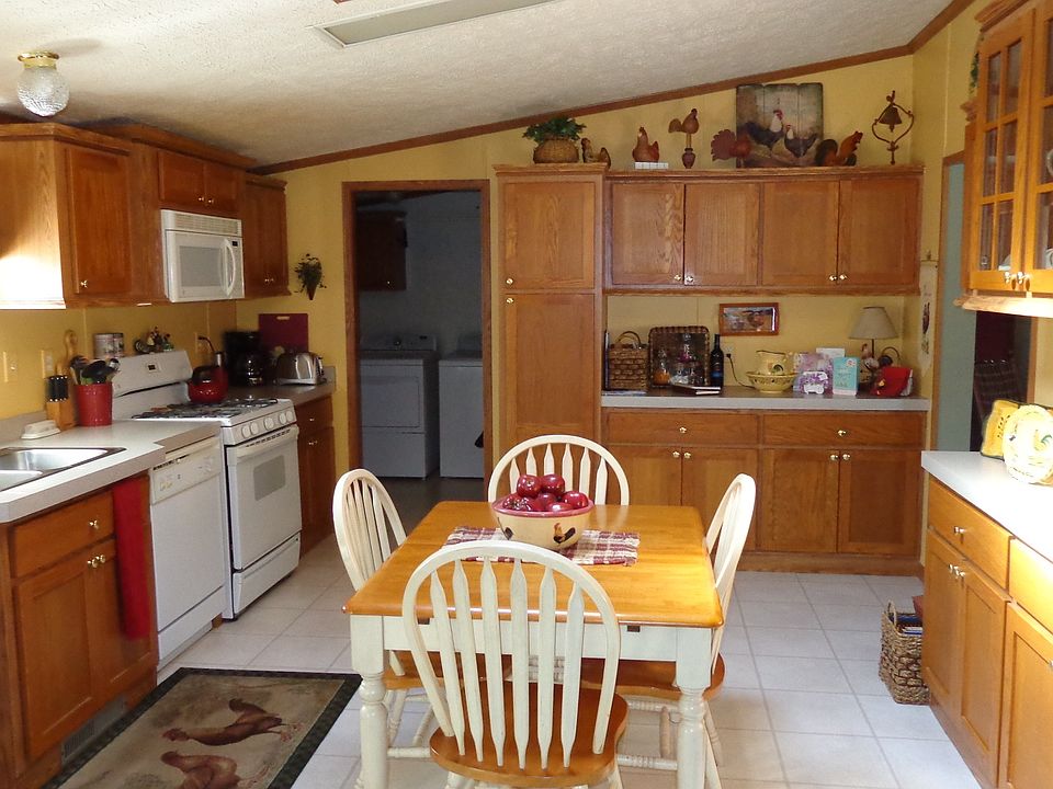 1st image of 4930 Venice Cir