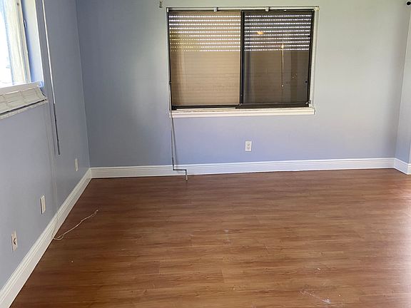 4th image of 1605 Minutemen Cswy APT 112