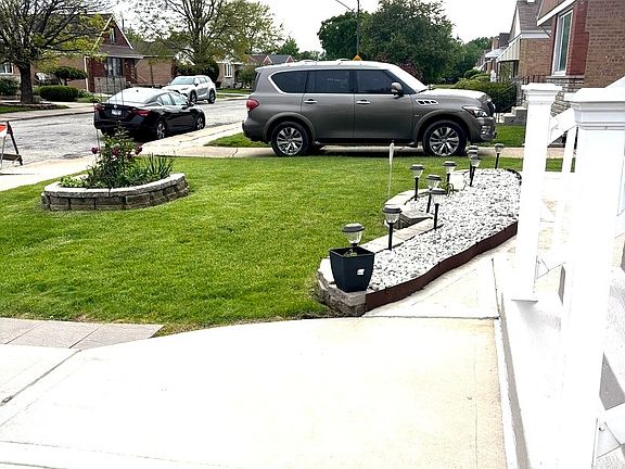 4th image of 4100 W 81st St