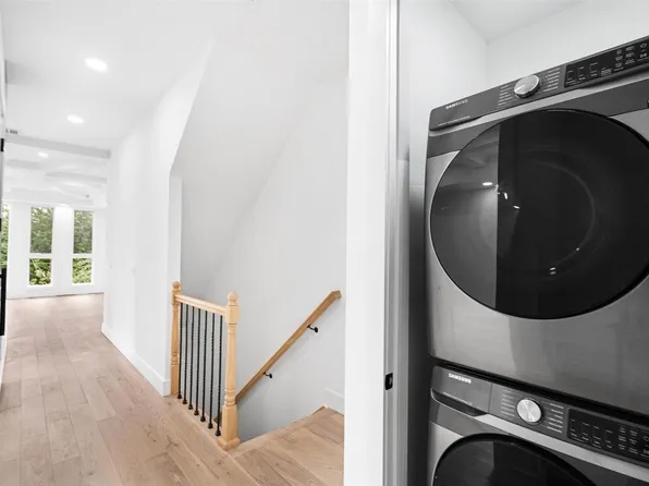 125 Collard Street image 16 of 18