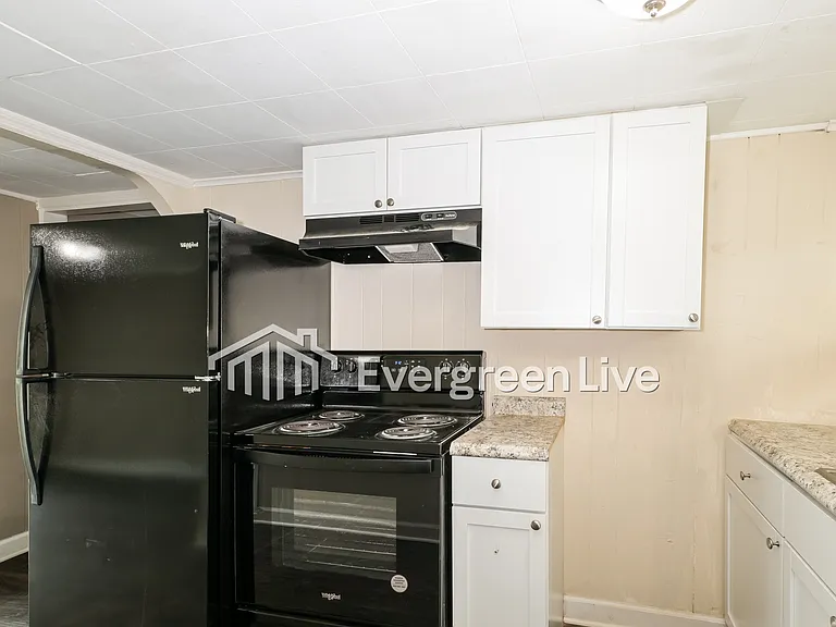 9500 Echo Ln — Photo 7