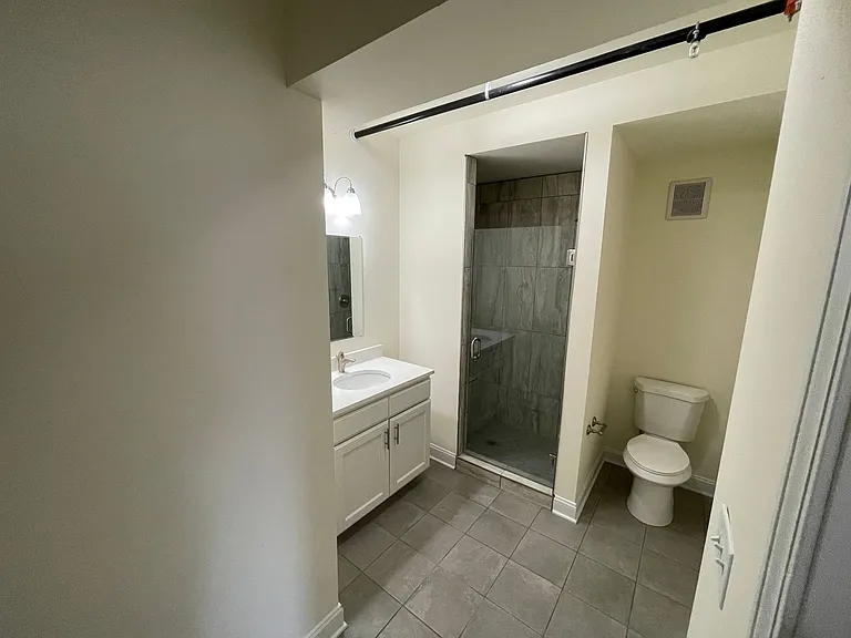 883 Broadway — Photo 18