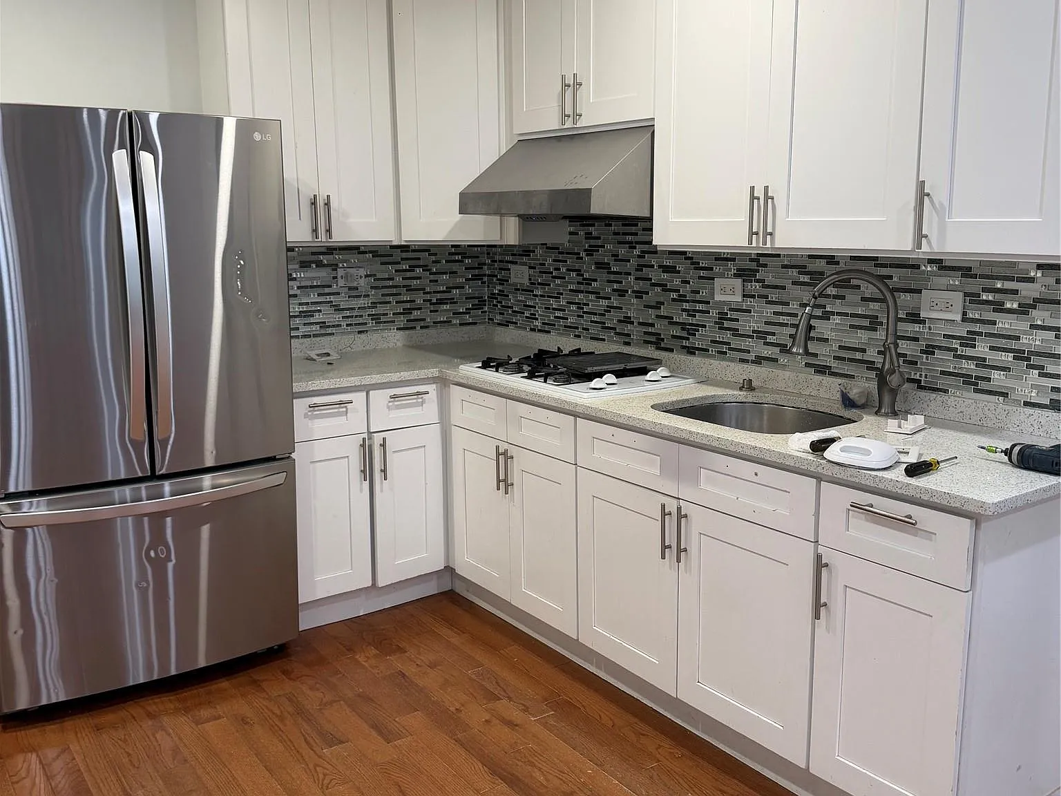 2 bed, 1.0 bath, 1521 sqft, $2,600 — Photo 1