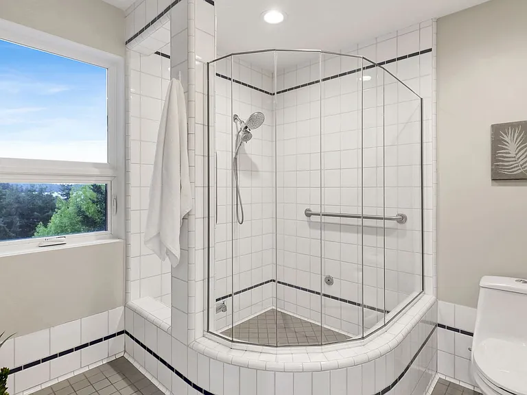 213 Sea Pines Ln — Photo 30