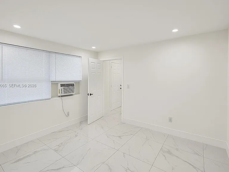5740 Mayo St #4 — Photo 3