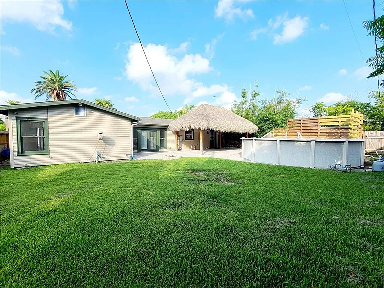 5710 Hinman Dr — Photo 30