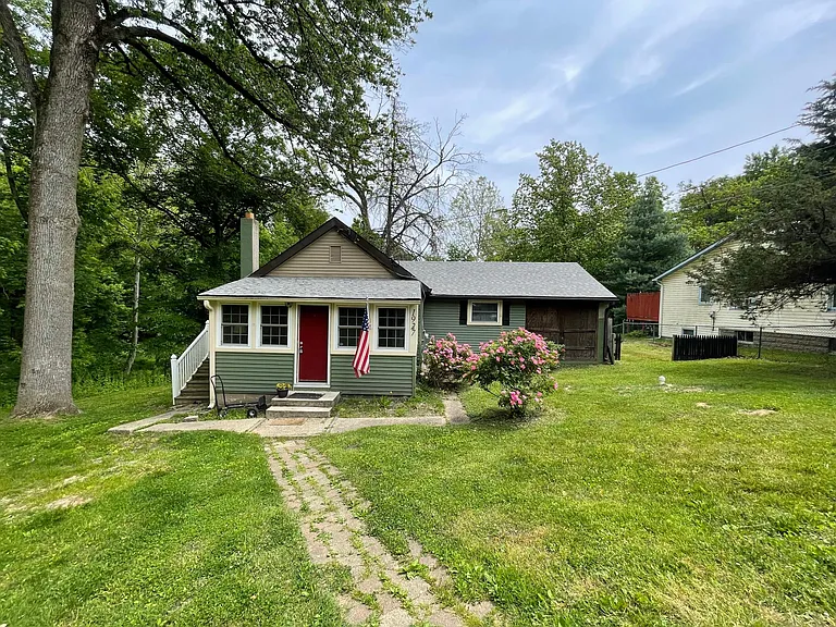 The Cabin in the Spring 2023