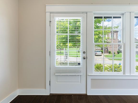 4th image of 3243 Chase Ct