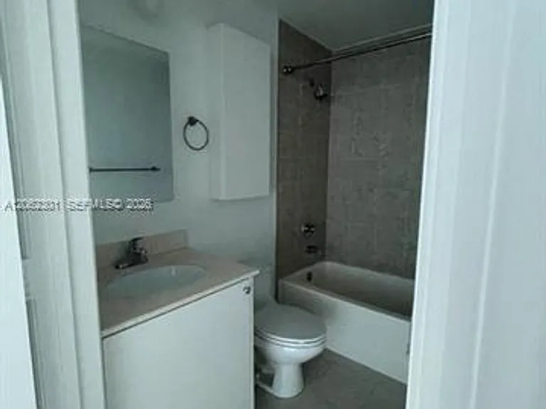 60 SW 13th St #CU-3410 — Photo 9