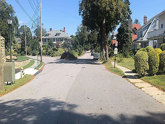 5th image of 180 Sutton Manor Rd