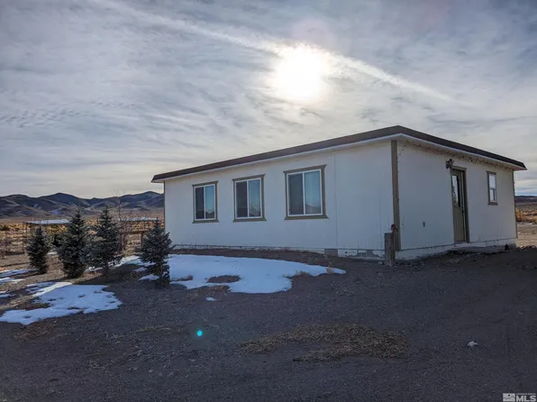 58 S Bybee Ln, Yerington, NV 89447