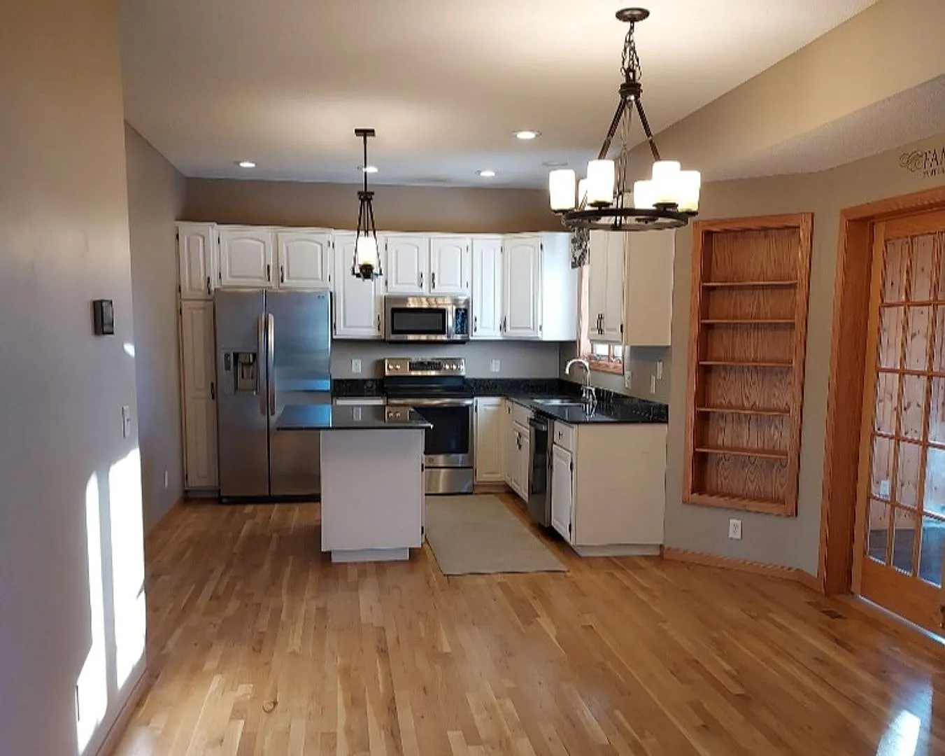 Beautiful 3 bedroom 3.5 bathroom home in Hudson — Photo 2