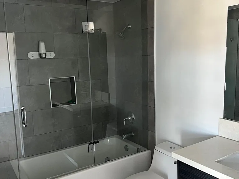 4231 McLaughlin Ave #401 — Photo 25