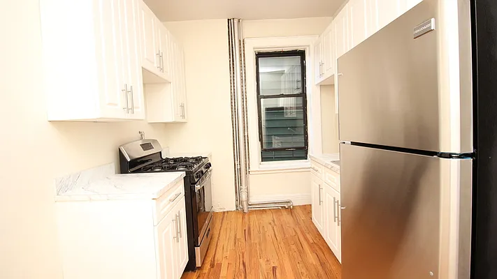 Rented by Nooklyn NYC LLC | media 25